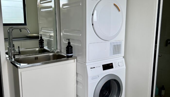 Black01 laundry with Miele appliances